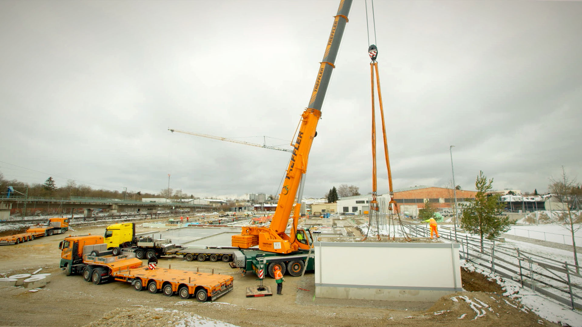 SETZEN EINER TRAFOSTATION | Betonbau